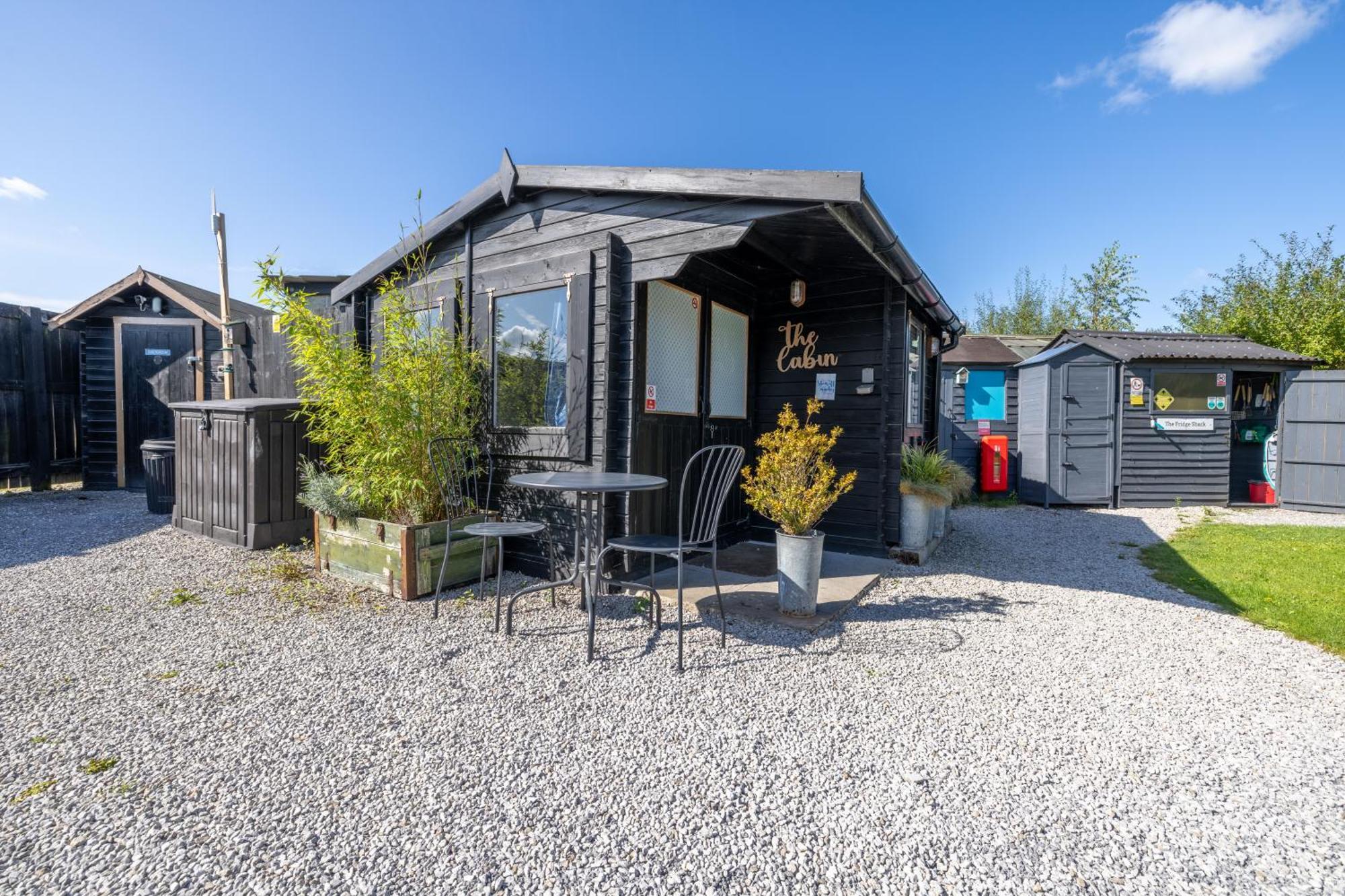 The Little Hide - Adult Only Camping Pods Wigginton  Exterior foto
